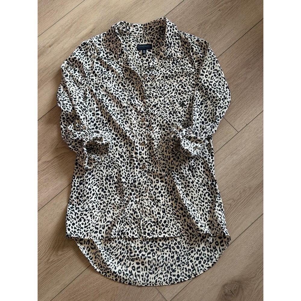 Volcom Corpo Class Leopard Print Button Up Roll Tab Sleeve Shirt Womens Medium